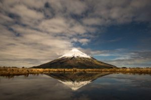 mount-taranaki-wellington-nz guide trip cheap backpack roamer wanderer tips hacks how to get what to do what to eat 2017